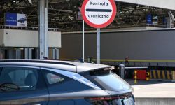 Z Ukrainy do Polski wjechało 6,165 mln osób, na Ukrainę wyjechało 4,382 mln osób