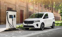 Nissan uruchamia w Europie produkcję nowego, w pełni elektrycznego modelu Townstar EV