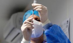 EMA zaleciła dopuszczenie do obrotu szczepionki Pfizer/BioNTech dostosowanej do nowych wariantów Covid-19