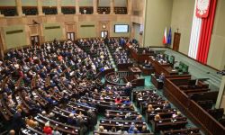 Sejm w uchwale wzywa Niemcy do przyjęcia odpowiedzialności za skutki rozpętania II wojny światowej