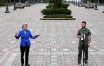 Ukraina: szefowa Komisji Europejskiej chwali Kijów za postępy w integracji europejskiej