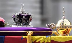 W. Brytania: trumna z ciałem Elżbiety II złożona do grobu podczas prywatnej ceremonii