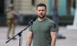 Zełenski: uwolniliśmy z rosyjskiej niewoli 215 bohaterskich obrońców Ukrainy