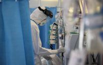 Minionej doby 4534 zakażenia koronawirusem, zmarło 25 osób z COVID-19