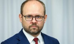 Przydacz: nie wykluczamy porzucenia współpracy w ramach KPO