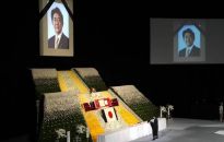 Japonia: ponad 4000 gości z kraju i zagranicy na państwowym pogrzebie premiera Abego