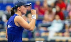 Turniej WTA w Ostrawie - Świątek w półfinale
