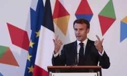 Macron: powstanie fundusz dla Ukrainy wartości 100 mln euro; Scholz: UE wysyła "jasny sygnał" poparcia dla Kijowa