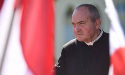 Rzecznik archidiecezji warszawskiej dementuje informację o śmierci ks. Stanisława Małkowskiego