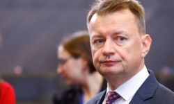 Wicepremier Błaszczak: Białorusini wciąż zmuszają migrantów do nielegalnego przekraczania granicy z Polską