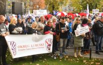 Zakończyła się pikieta ZNP przed siedzibą MEiN w Warszawie