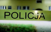 5-letnia Mia wróciła z dziadkiem do Oświęcimia