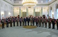 Prezydent mianował siedemnastu oficerów Wojska Polskiego na stopnie generalskie i admiralskie