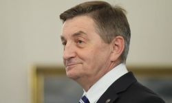 Szef KPRM: nie ma mowy o cięciach wydatków społecznych oraz na obronność