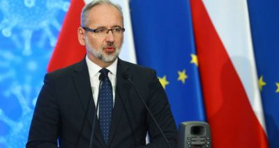 Minister Niedzielski: maseczki w szpitalach, przychodniach i aptekach zostaną co najmniej do końca marca
