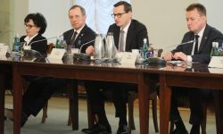 Premier: wybuch w Przewodowie to skutek zestrzelenia rosyjskiej rakiety, ale nie możemy wykluczyć żadnych scenariuszy