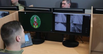 Szef MSWiA: otwieramy pierwszy odcinek gotowej zapory elektronicznej na granicy z Białorusią