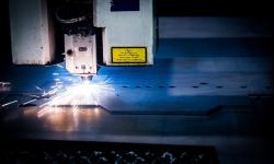 Zalety cięcia laserem