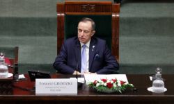 Marszałek Senatu: sprawiedliwy pokój musimy osiągnąć dziś, wspierając walkę narodu ukraińskiego