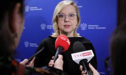 Minister Moskwa: w 2023 r. taryfy na gaz dla gospodarstw domowych zamrożone na poziomie z tego roku