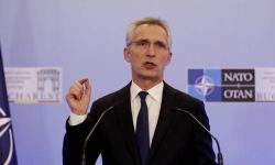 Sekretarz generalny NATO: najlepszy sposób na zapewnienie trwałego pokoju na Ukrainie to dostarczanie jej uzbrojenia