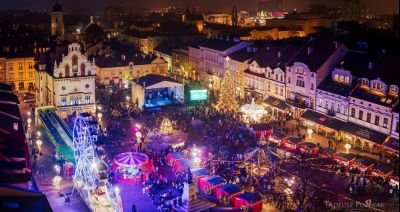 Świąteczne Miasteczko na Rynku w Rzeszowie już otwarte