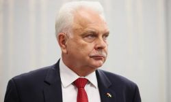 Wiceminister zdrowia: w najbliższych tygodniach wzrosną zakażenia koronawirusem i grypą