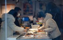 Chiny: koniec z przymusową kwarantanną w szpitalach i kontenerach; władze łagodzą dokuczliwe zasady walki z pandemią