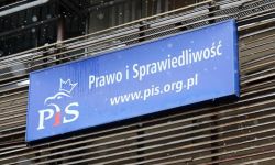 R. Terlecki po posiedzeniu klubu PiS: omawialiśmy przebieg głosowań w Sejmie; mamy większość