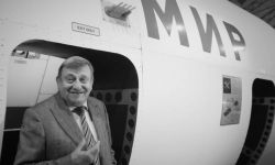 Zmarł Mirosław Hermaszewski, pierwszy polski astronauta