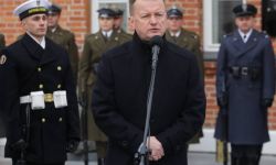 Szef MON: Obowiązkiem państwa jest pamięć o poległych i dbałość o ich bliskich