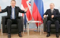 Odtajnione akta z brytyjskich Archiwów Narodowych: Blair chciał dla Putina miejsca wśród światowych liderów