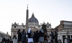 Watykan: w czwartek 5 stycznia msza pogrzebowa Benedykta XVI pod przewodnictwem Franciszka