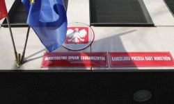 MSZ: resort dyplomacji RFN udzielił odpowiedzi na notę; według rządu niemieckiego sprawa odszkodowań pozostaje zamknięta 