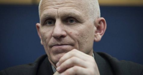 Białoruś: rozpoczął się proces noblisty i obrońcy praw człowieka Alesia Bialackiego