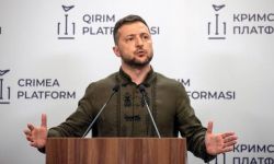 Prezydent Zełenski: każdy skrawek ziemi w okolicy Sołedaru pokryty jest ciałami okupantów