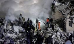 Prezydent Zełenski: musimy powstrzymać rosyjski faszyzm w taki sam sposób, w jaki wolny świat powstrzymał nazizm