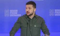 Zełenski: atak na Dniepr pokazuje, że potrzebne są szybsze dostawy broni