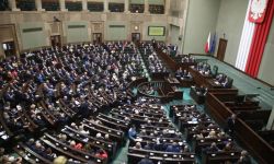 Sejm odrzucił wszystkie poprawki Senatu do budżetu na 2023 r.