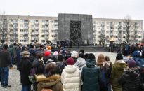 Warszawa: pod pomnikiem Bohaterów Getta upamiętniono ofiary Holokaustu