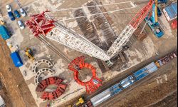 Składają maszynę TBM. Gigant wydrąży tunel w Babicy