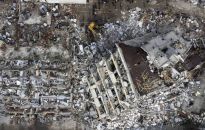 Komendant główny PSP: spod gruzów w Turcji wydobyto 13-letnią dziewczynkę; to 9. osoba ocalona