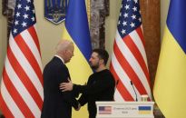 CNN: prezydent Biden dopiero w piątek zdecydował, że pojedzie do Kijowa