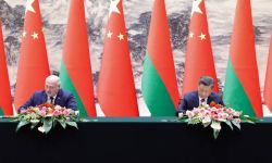 Przywódcy Białorusi i Chin podpisali dokumenty pozwalające na omijanie sankcji nałożonych na Rosję