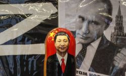 Rosja: przywódca Chin Xi Jinping przybył do Moskwy