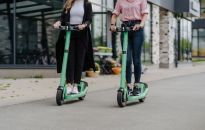 Wiosna w Rzeszowie. Setki hulajnóg do wypożyczenia