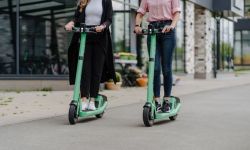 Wiosna w Rzeszowie. Setki hulajnóg do wypożyczenia