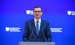 Premier: zleciłem wprowadzenie przepisów ograniczających wpływ zboża ukraińskiego do Polski