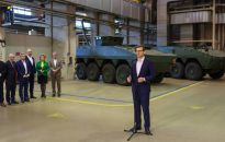 M. Morawiecki: przywożę do Siemianowic Śl. zamówienie od premiera Ukrainy na 100 Rosomaków