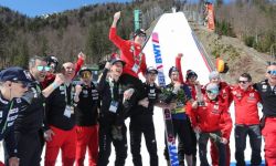 PŚ w skokach - czwarte miejsce Polaków w Planicy. Wygrali Austriacy